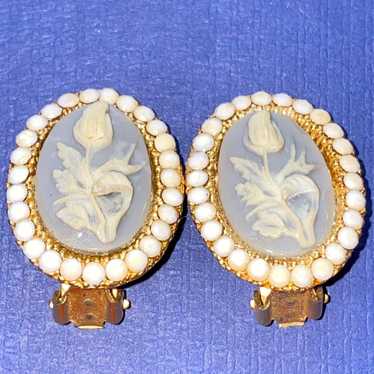 Alice Caviness Earrings Cameo Carved Tulips Vinta… - image 1