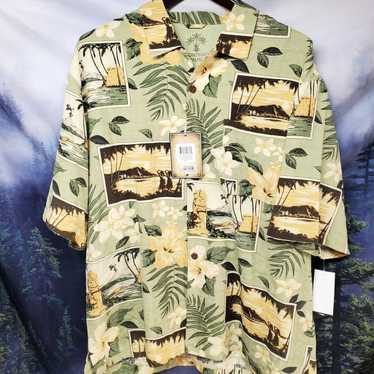 Vintage Authentic Mens Hawaiian Silk Shirt in Larg