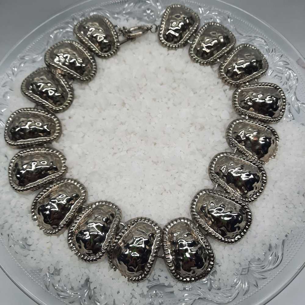 Hammered texture chunky choker necklace - image 6