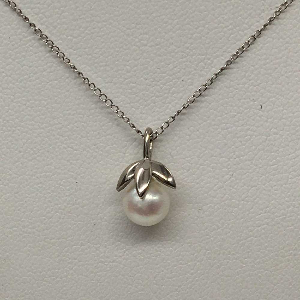 Vintage 14k white gold pearl necklace - image 1