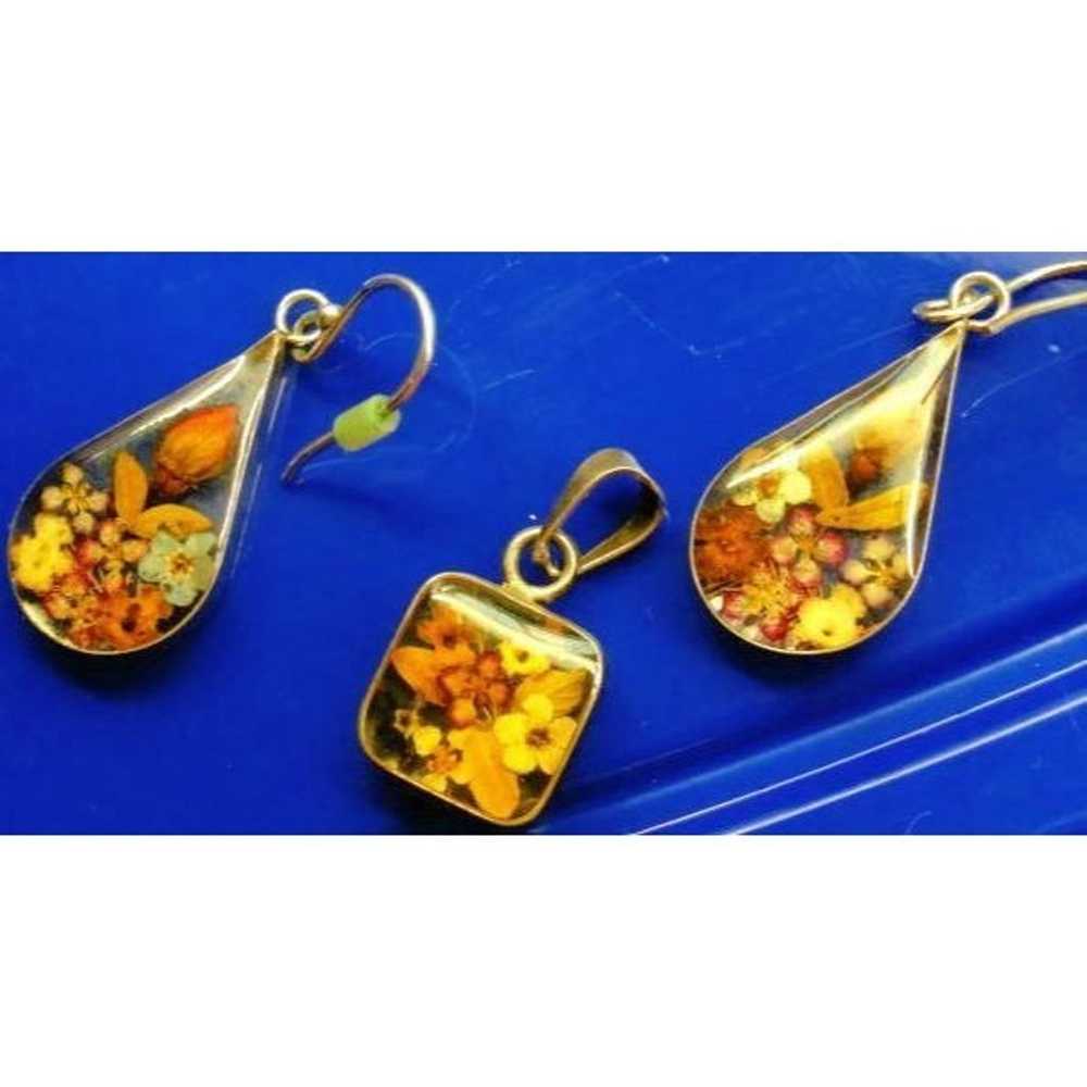 Set Translucent Floral Design Pendant Matching Ea… - image 6