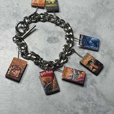 VINTAGE HARRY POTTER BOOKS CHARM BRACELET SILVER J