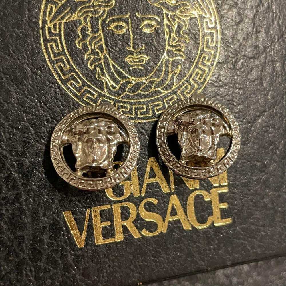 ✨Rare✨ Versace Medusa Earrings Circle Round Silver - image 1