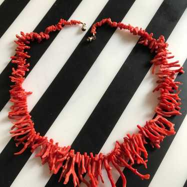 Vintage natural coral necklace