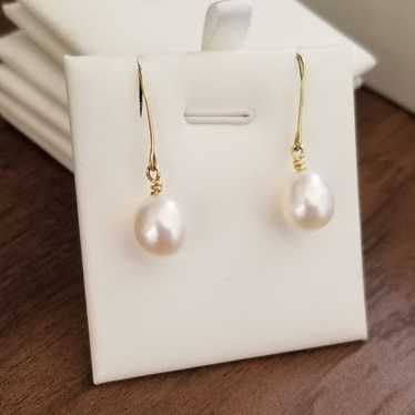 14K Gold Pearl Dangling Earrings