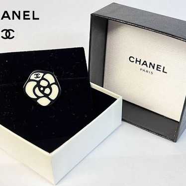 CHANEL Camellia Coco Mark Earrings 2003 Vintage mh