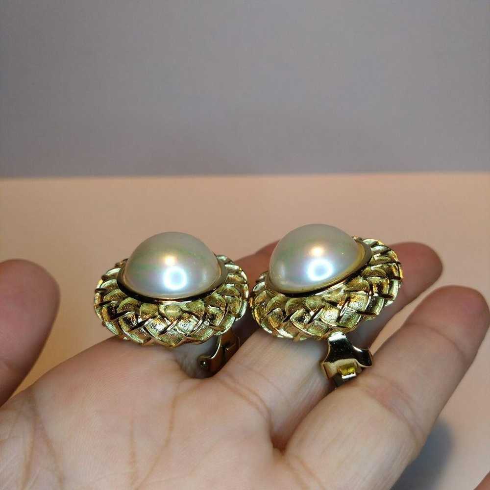 Burberry Vintage Pearl-like Earrings Gold - image 8