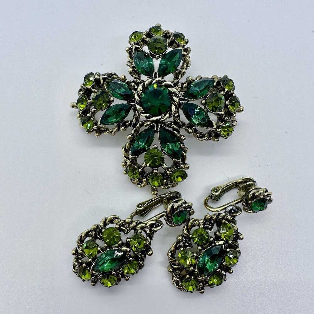 Weiss Maltese Cross Vintage Brooch Clip On Earrin… - image 11