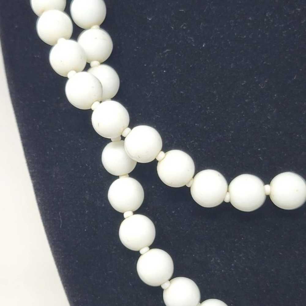 Miriam Haskell Necklace Beaded White Milk Glass 3… - image 2