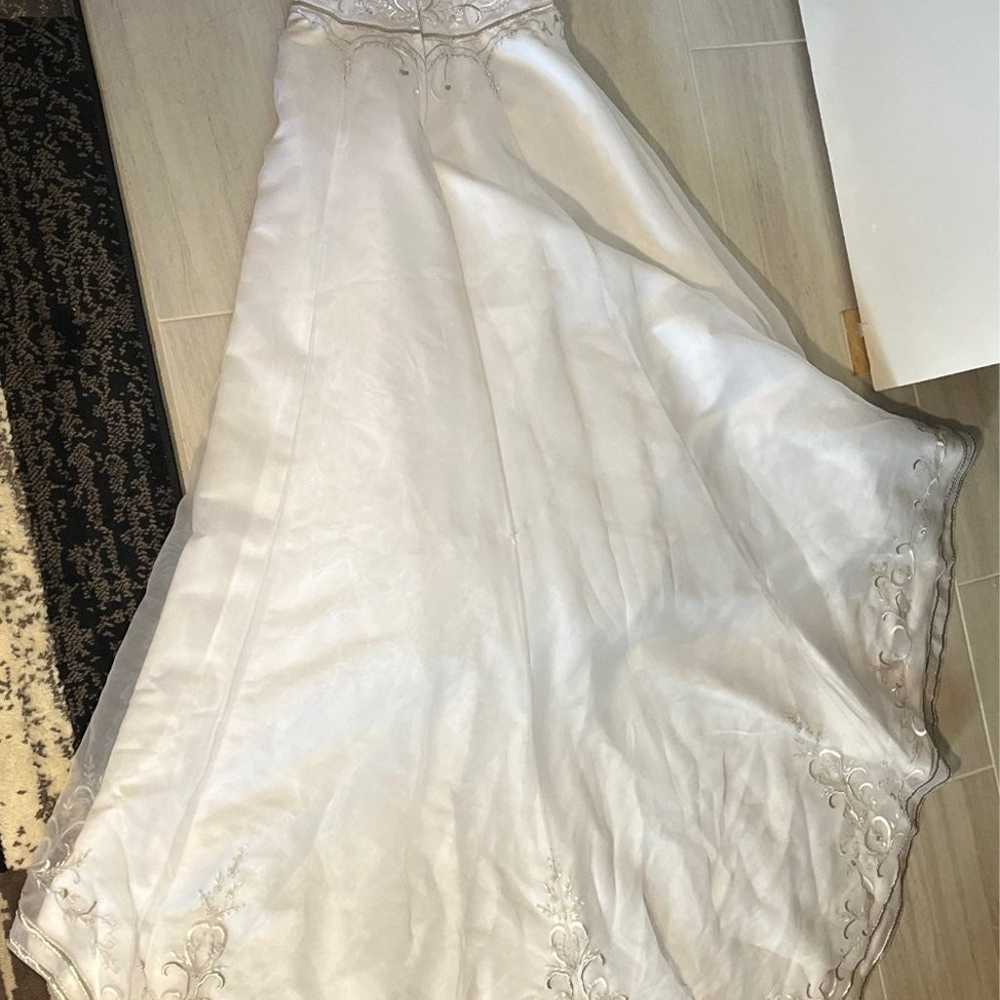 Wedding dress size 6 - image 4