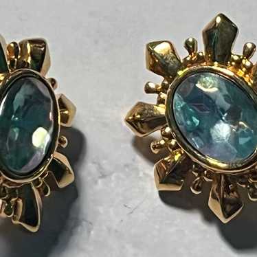 VINTAGE GOLD CLIP ON EARRINGS IRIDESCENT BLUE OPAL