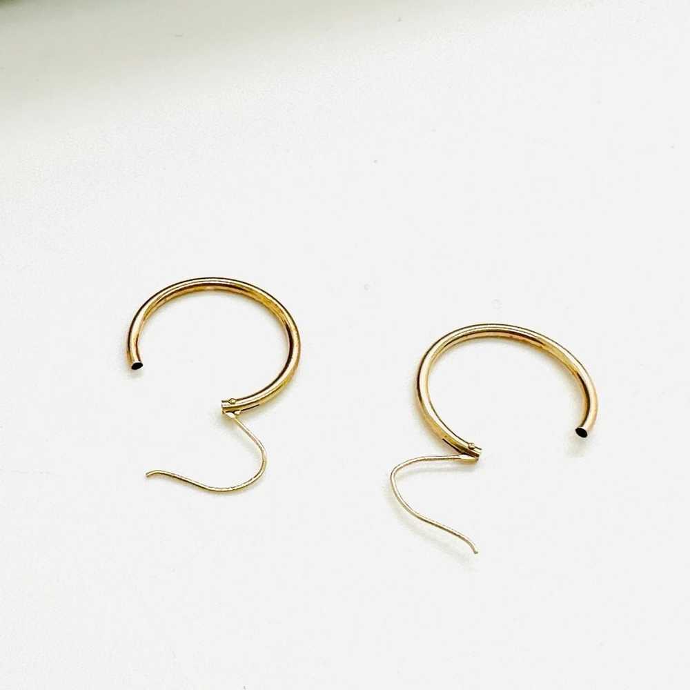 Vintage 14 KT Gold Hoop Dainty Earrings - image 6