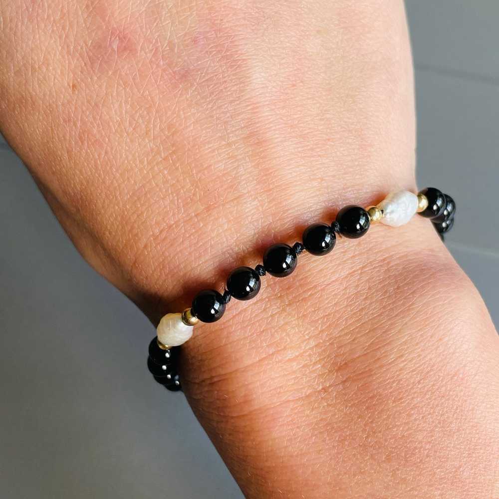 Vintage 14k Gold Onyx And Freshwater Pearl Beaded… - image 6