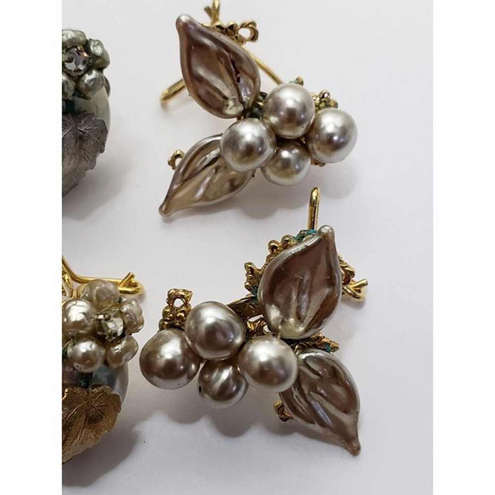 Vintage Gold and Silver Tone Filigree Faux Pearl … - image 8