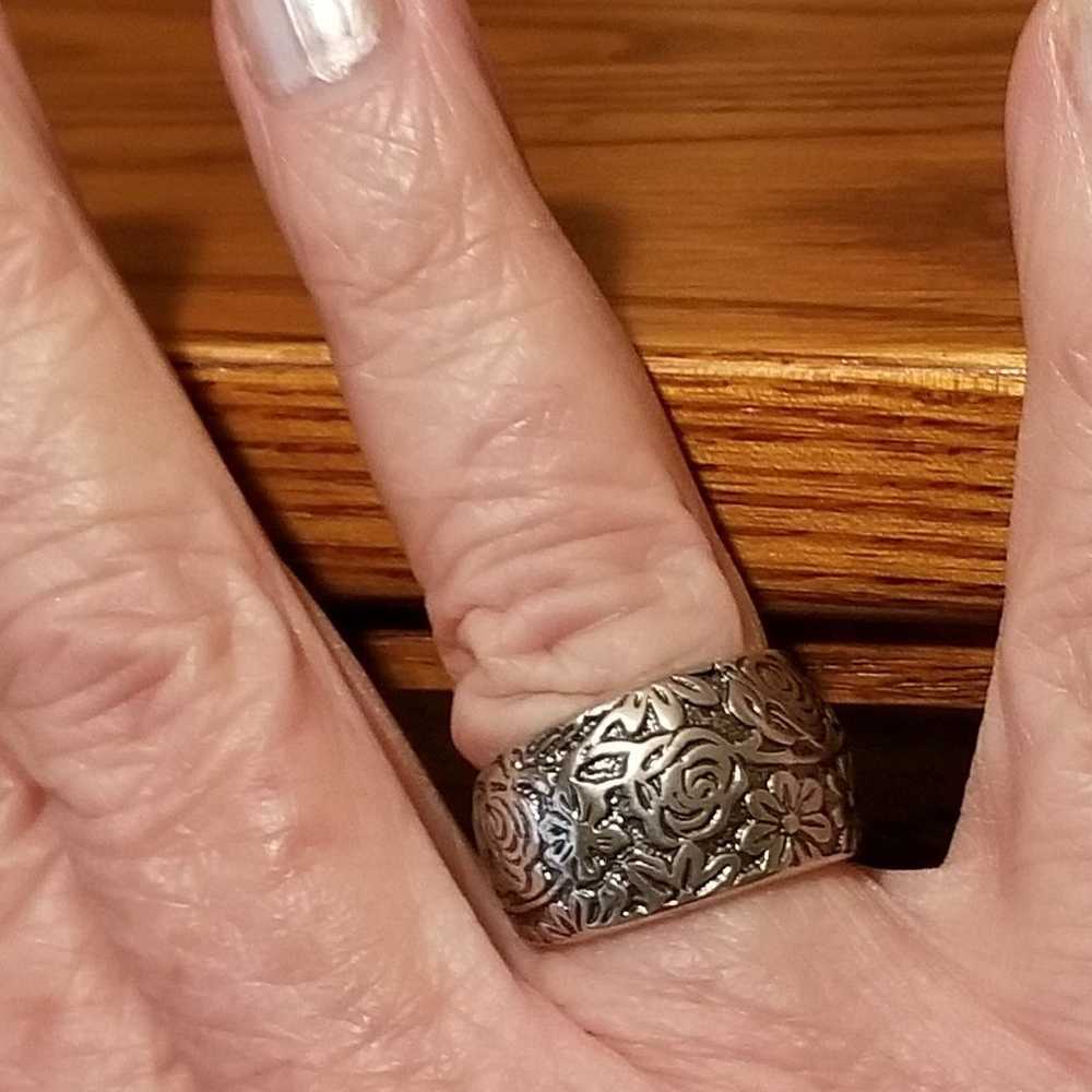 Silpada Sterling Silver Floral Band Ring, Sz 8.5 - image 11