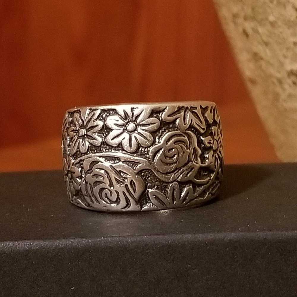 Silpada Sterling Silver Floral Band Ring, Sz 8.5 - image 5