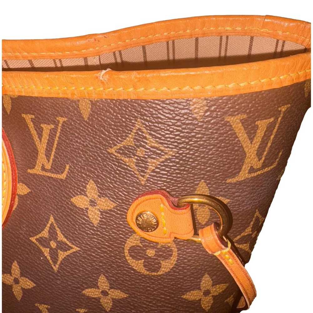 Louis Vuitton Leather tote - image 7