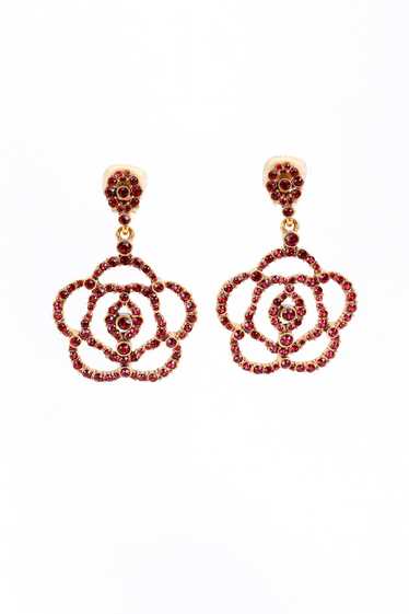 OSCAR DE LA RENTA Ruby Rhinestone Camellia Drop Ea