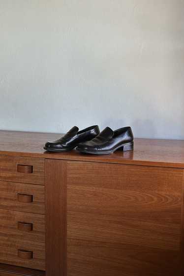 1990's BLACK ITALIAN LEATHER LOAFERS | SIZE 8