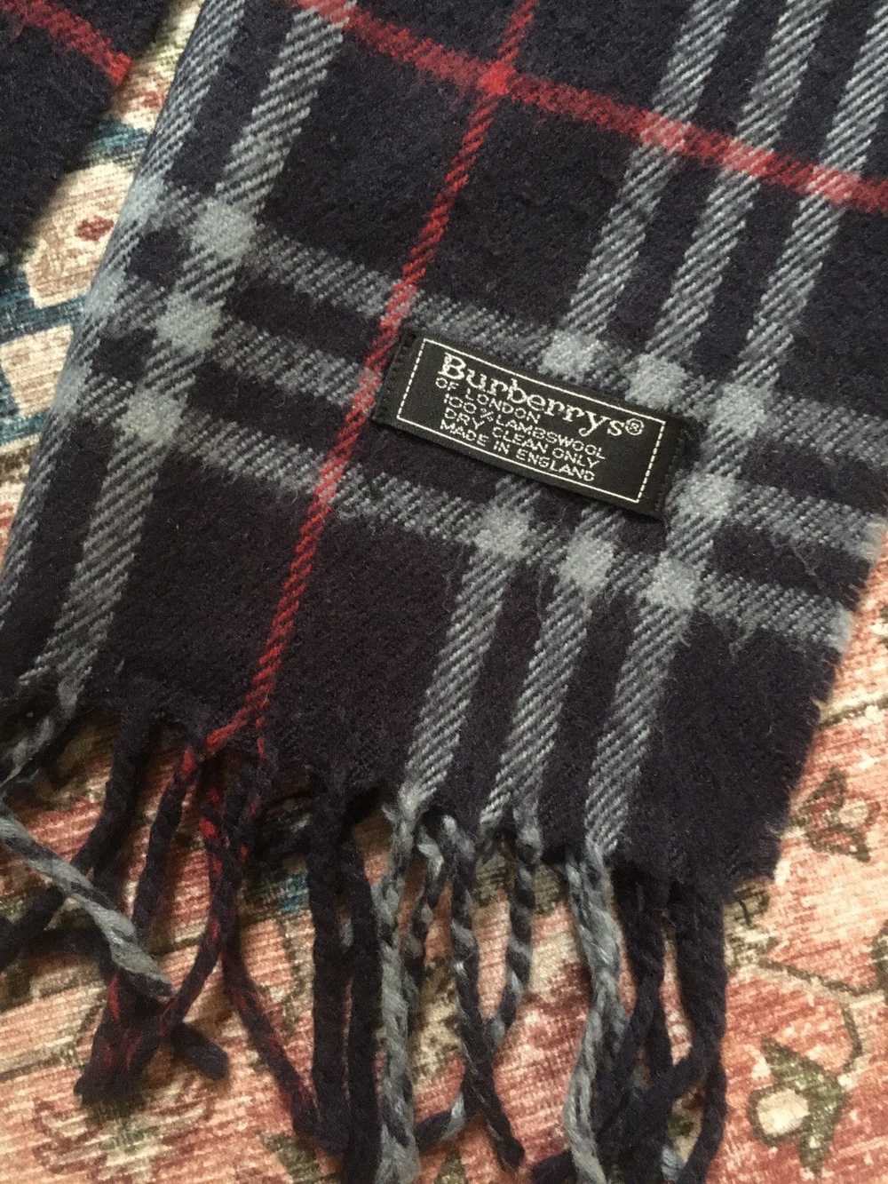 Burberry Vintage Burberry lambs wool scarf - image 3