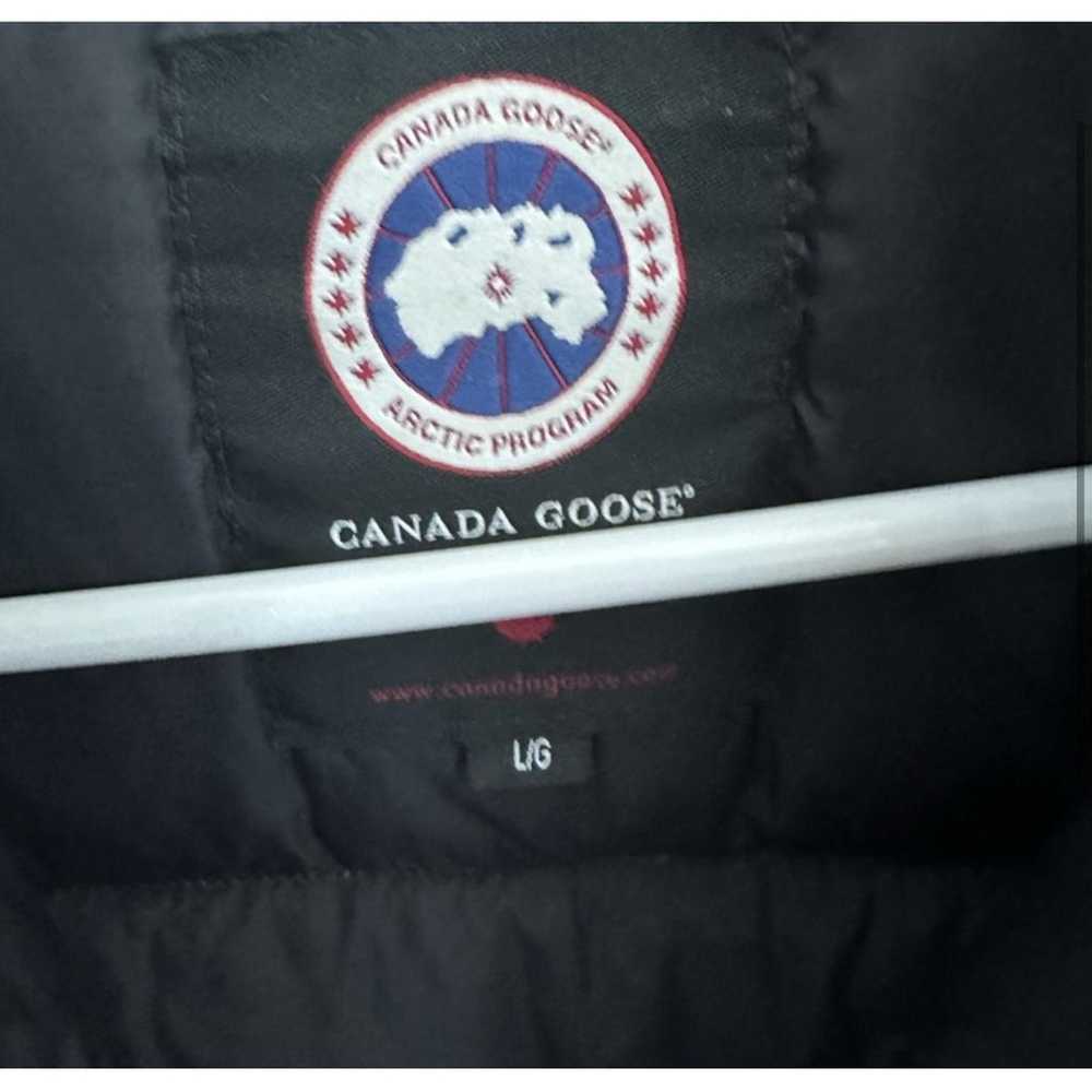 Canada Goose Short vest - image 4