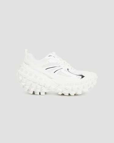 Balenciaga o1srvl11e1124 Bouncer Sneakers in White