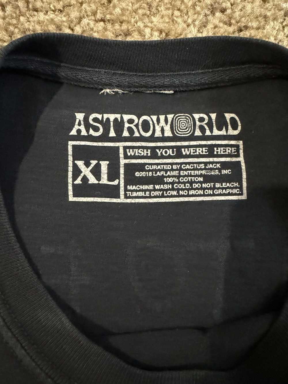 Hype × Rap Tees × Travis Scott ASTROWORLD HAPPY F… - image 3