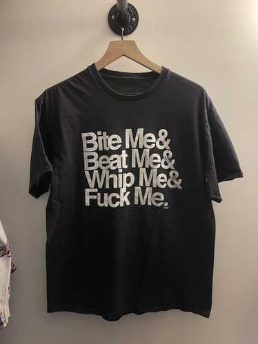 Humor × Streetwear × Vintage VINTAGE Y2K BITE ME B