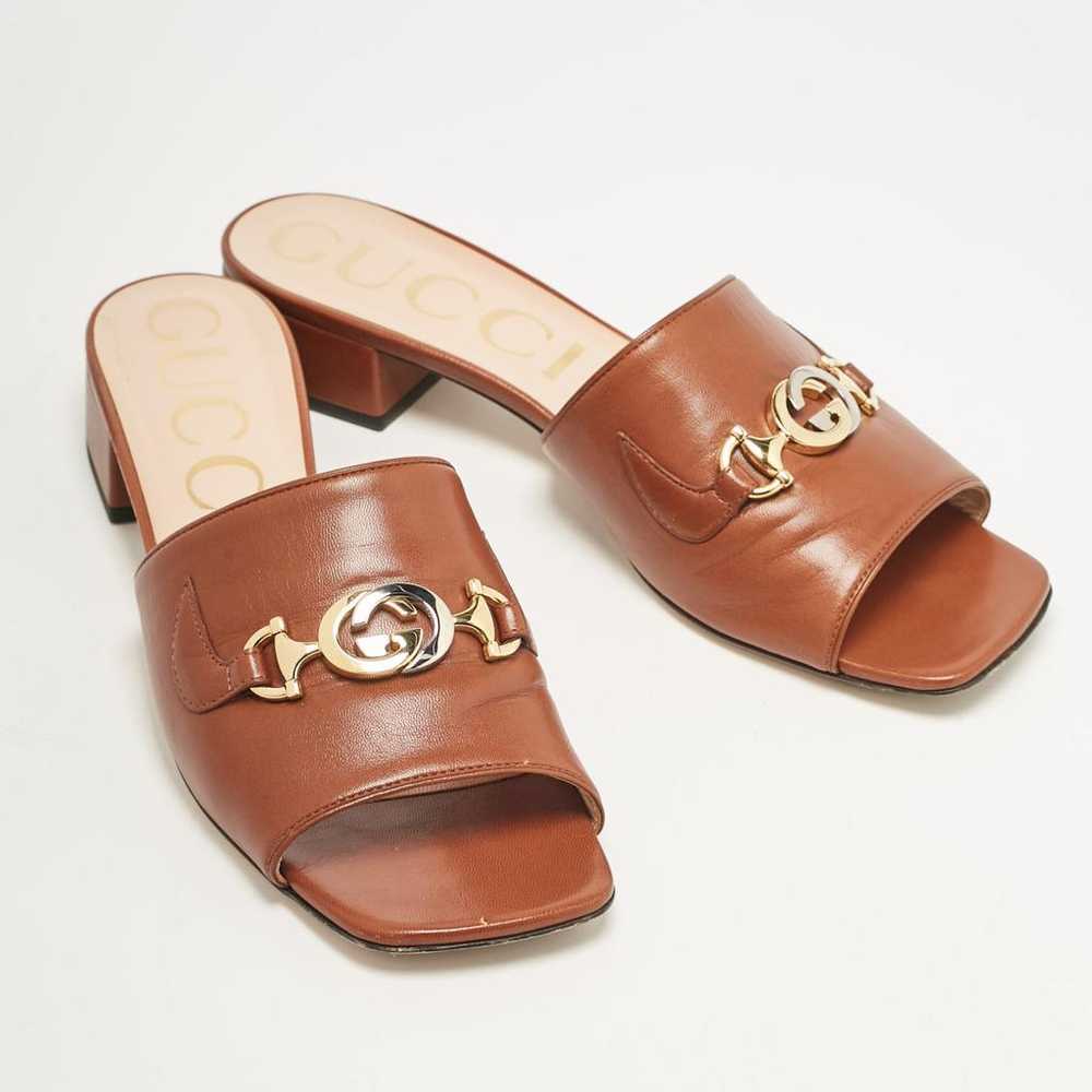 Gucci Patent leather sandal - image 3