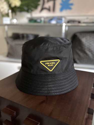 Prada PRADA NYLON TRIANGLE LOGO BUCKET HAT