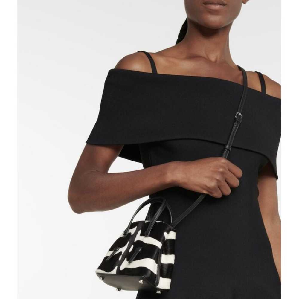 Alaïa Mina leather crossbody bag - image 5