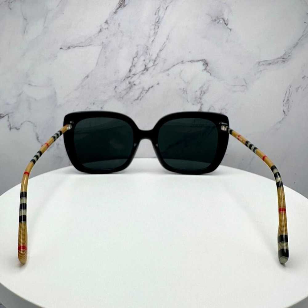 Burberry Sunglasses - image 12