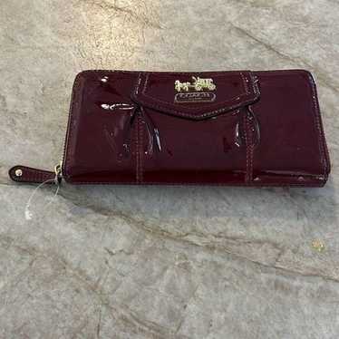 COACH Patent Leather Zip Billfold