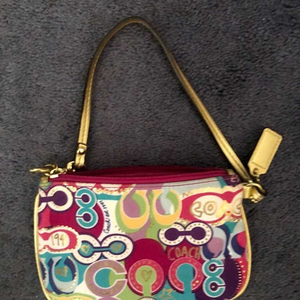 Coach Glam Poppy Wristlet in excellent Condition, - image 6