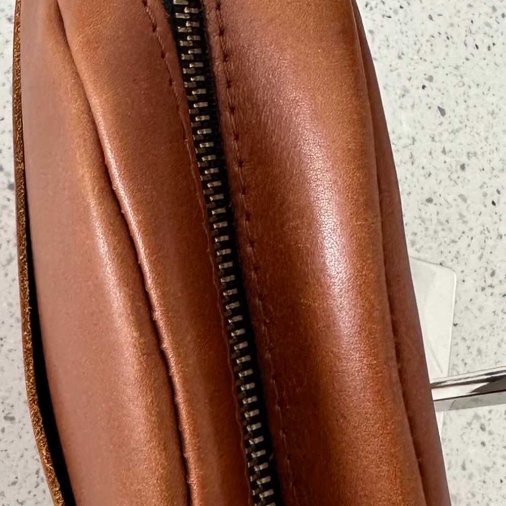 Portland Leather 'ALMOST PERFECT'
Circle Crossbody - image 5