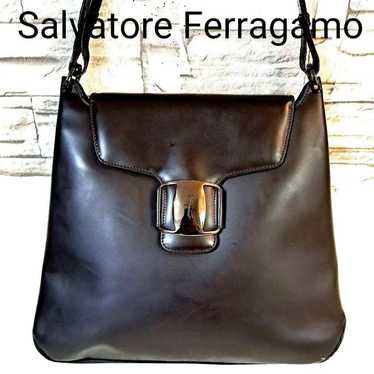 Salvatore Ferragamo Ferragamo One-shoulder Bag Le… - image 1