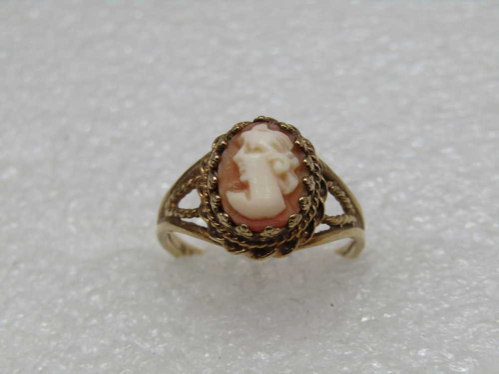 Vintage 10kt Cameo Ring, Sz. 8, 1.65gr. Victorian… - image 2