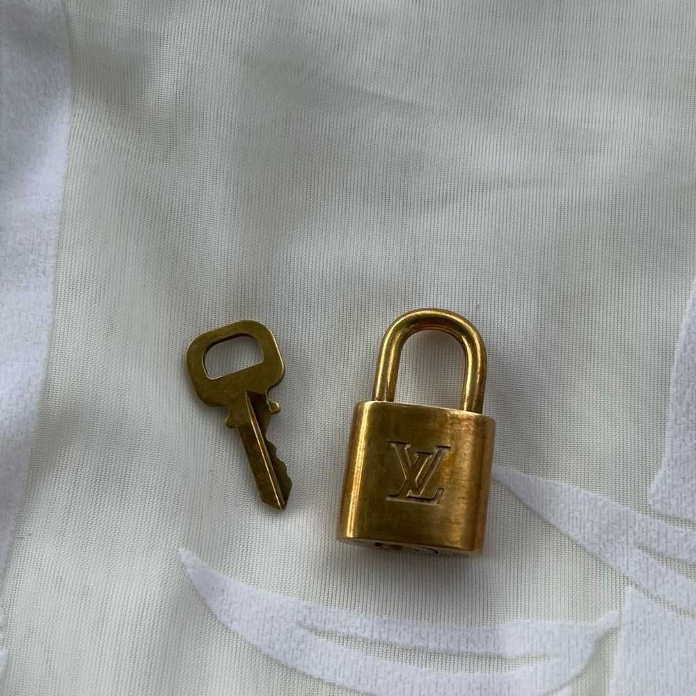 Louis Vuitton Brass Lock and Key 321 - image 10