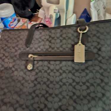 COACH like new black handbag w dust cover