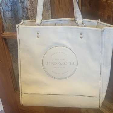 Coach Expandable Tote cheapest Cream Metallic