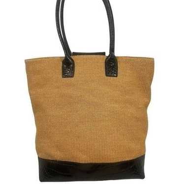 Clever Carriage Company Straw tote