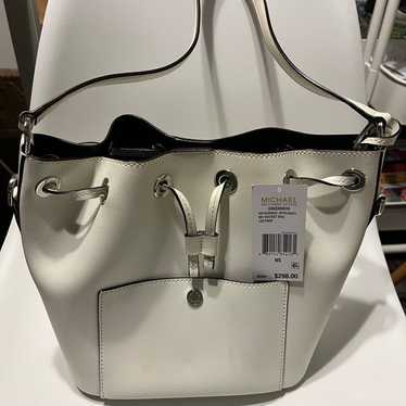 Michael Kors Greenwich Bucket Bag