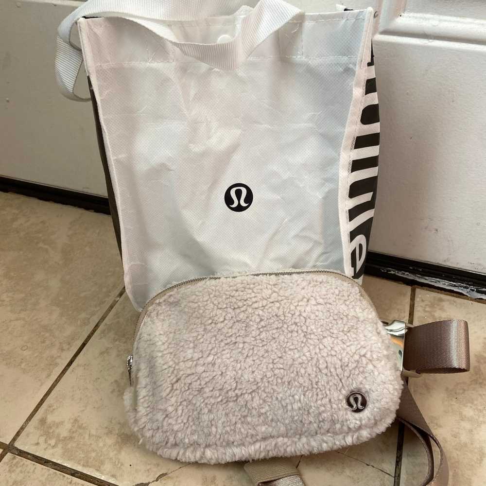 Lululemon fleece everywhere belt bag - image 2