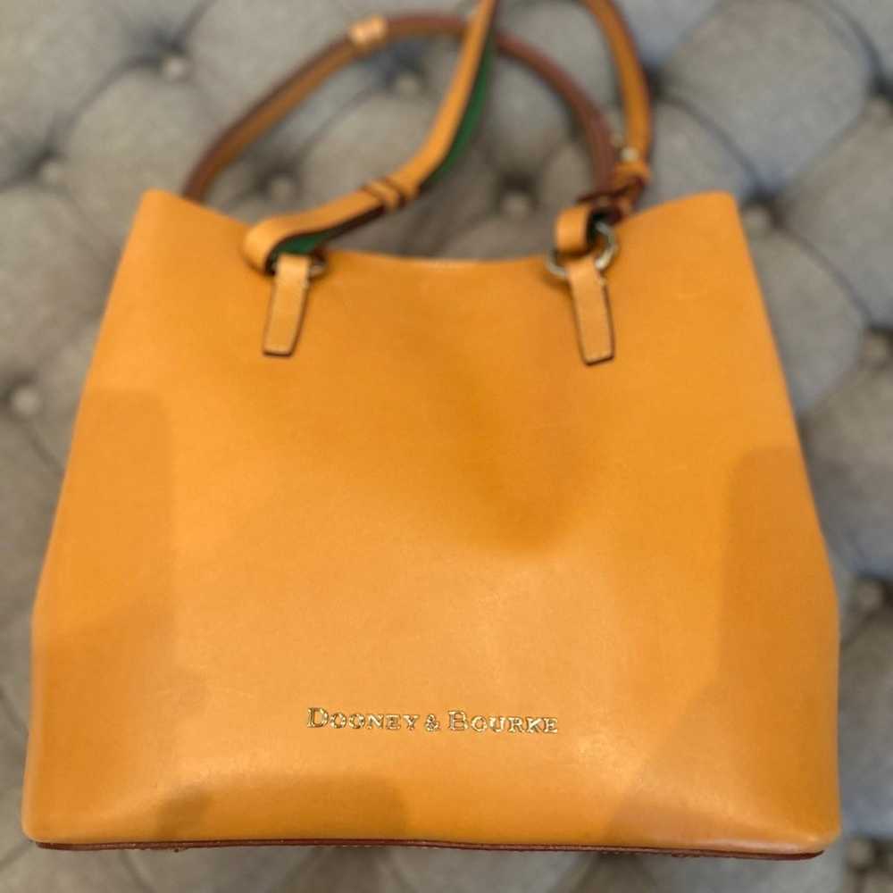 Dooney & Bourke - image 11