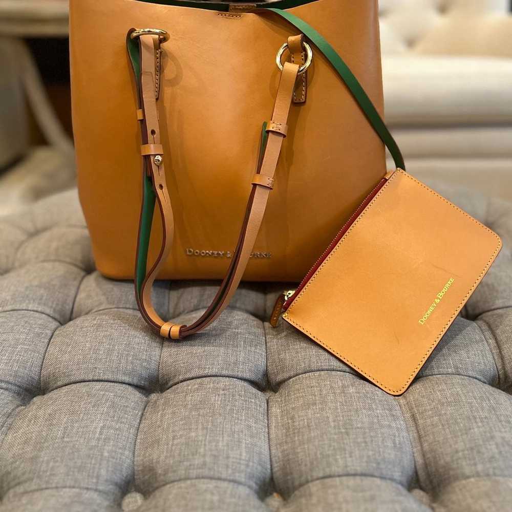 Dooney & Bourke - image 6