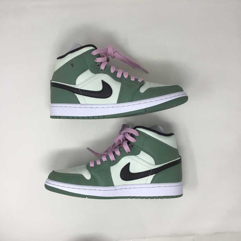 Jordan Brand Wmns Air Jordan 1 Mid SE Dutch Green - image 1