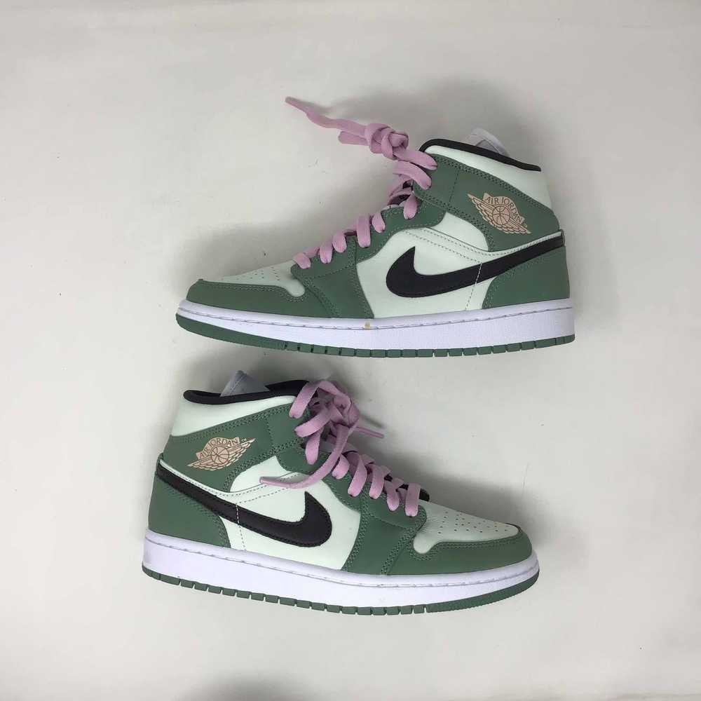 Jordan Brand Wmns Air Jordan 1 Mid SE Dutch Green - image 2