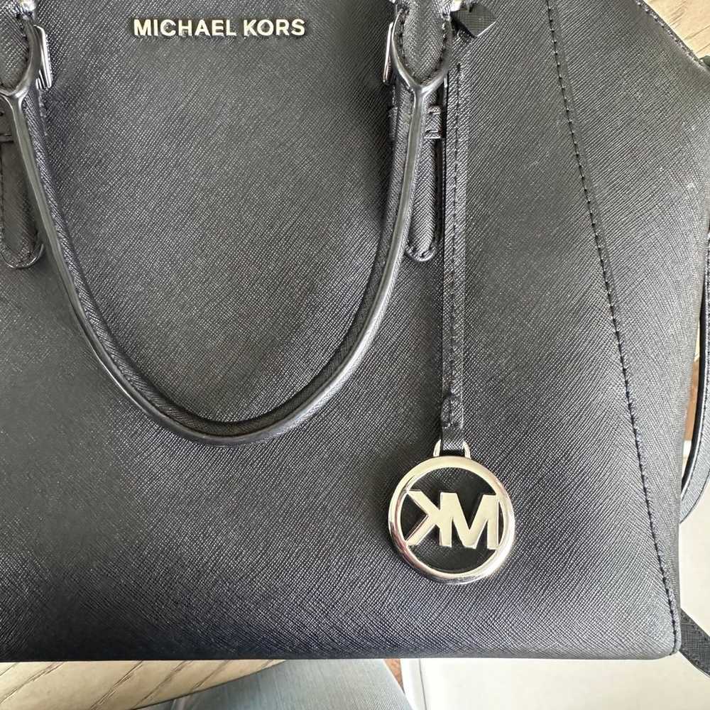 Michael Kors purse and wallet - image 9