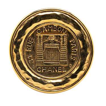 Gold Chanel Gold Plated 31 Rue Cambon Brooch - image 1