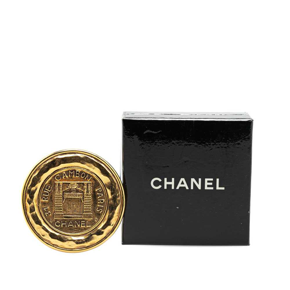 Gold Chanel Gold Plated 31 Rue Cambon Brooch - image 4